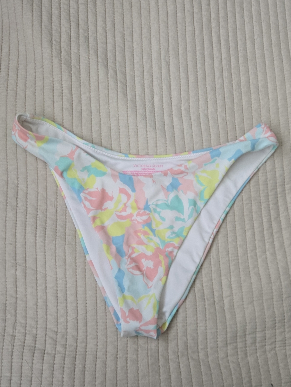 NWOT Victoria's Secret Pastel Floral Bikini Bottoms